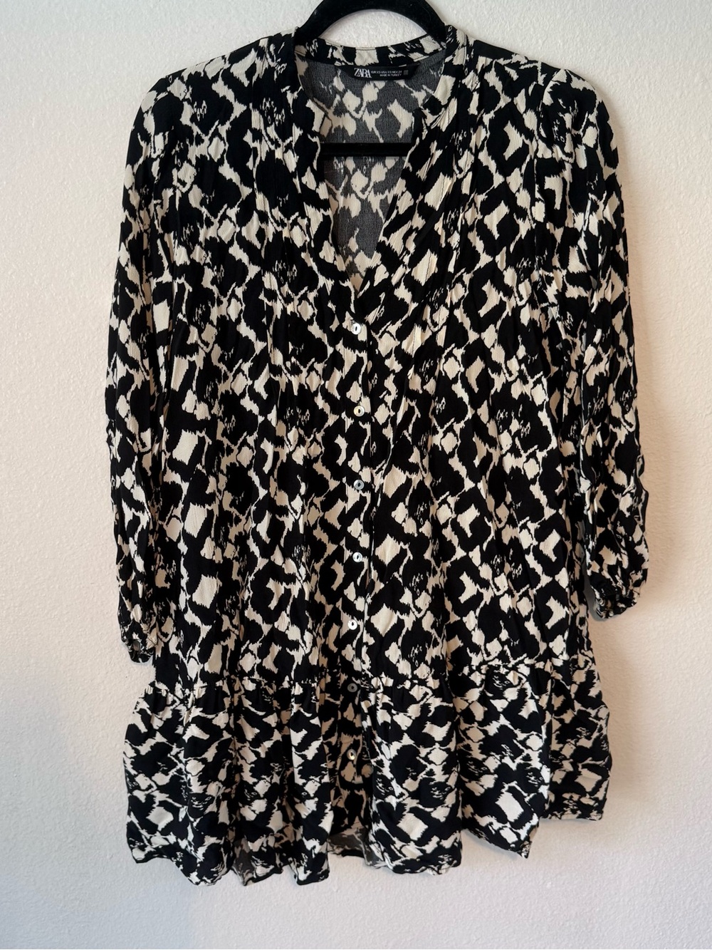 Zara Black and Cream Abstract Print Button-Front Tunic